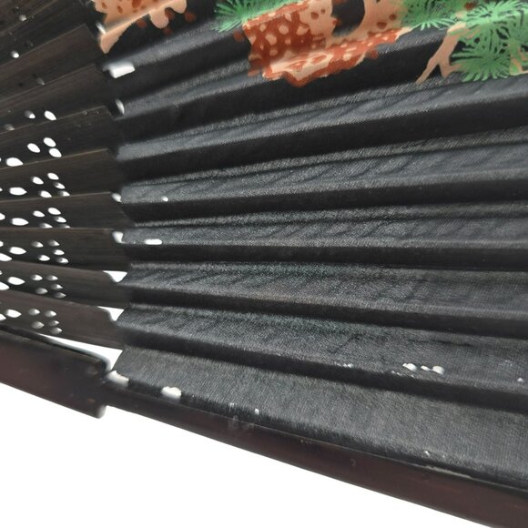 Handcrafted Oriental Folding Fan With Crane & Pine Tree Design je188 - Picture 4 of 13